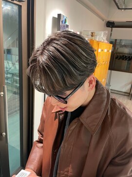 シャンプーボーイ セントラル 博多(SHAMPOO BOY central) ショート/ショートボブ/ハイライト/切りっぱなし/博多