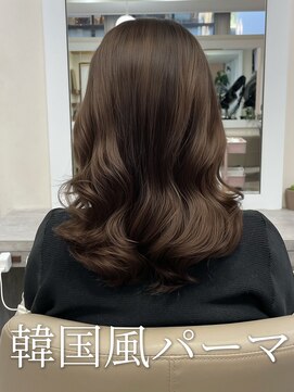 アミー 銀座(Ammy) 韓国風パーマ/コテ巻き風パーマ/レイヤーカット/髪質改善/艶髪
