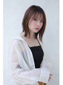 大人可愛い外ハネミディアムボブ