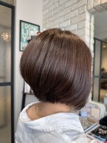 ルームス(ROOMS)&nbsp;【大人上品】ツヤ感たっぷり前下がりボブ×ウォームブラウン