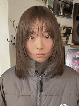 アッシュベージュ