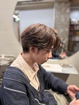 リラクオーレメンズ(LIRA CUORE men's) フェザーパーマ風センターパート