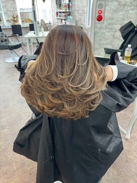 リファイン バイ アフィナー 本厚木店(Refine by Afinar) ブリーチハイライト髪質改善ダブルカラーレイヤーカット/本厚木