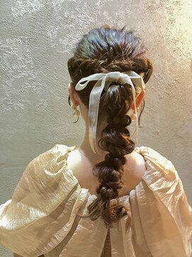 コトナ(kotona) 【編み下ろしポニーテール】ヘアアレンジヘアセットカチモリ渋谷