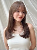 ミディアムレイヤーカット顔周りカットグレージュハッシュカット