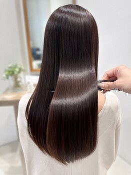 花花 青山店の写真/話題のルベルワン導入。頭皮ケアとダメージケアを両立し、芯から美しい艶髪を目指す本格トリートメント*