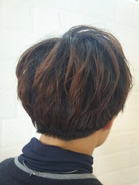 イーチ ヘアーアンドトータルビューティ(each hair&total beauty) マッシュショート