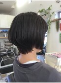 ショートボブ