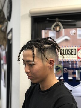 バーバーショップ エイチツー(BARBERSHOP H2) フェードカット