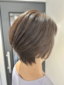 リュネッツ(lunettes) 30代40代◎大人上品ショートレイヤー【鷺沼】