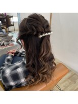 アットホーム(@HOME)&nbsp;ハーフアップヘアセット