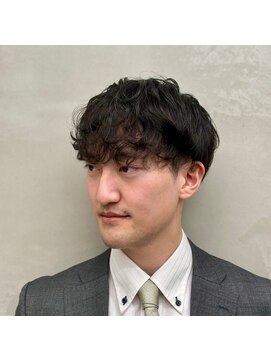 サームマン 人形町(SARM MAN) ビジネスシーンにも映える軽やかウェーブ　スパイラルパーマ