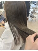 【illuprom.】オリーブグレージュ　(ブリーチ履歴あり)
