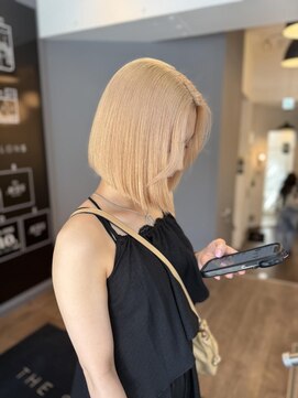 アオ(ao.) ブロンドベージュ/ボブ/ハイトーン