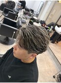 メンズパーマホワイトメッシュフェザーパーマ