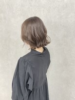 フランチェスカドットボブ(francesca.bob)&nbsp;ヘーゼルブラウン×外ハネボブ【渡辺俊弥】梅田