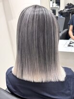 ワク 西尾店(waku) ミルクティーベージュダブルカラーケアブリーチインナーカラー