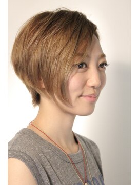 エイト(8 eit) ８ｅｉｔ　クールレディーの微笑み★