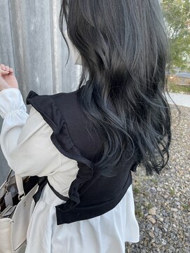 ヘアースペース トム(Hair Space TOM) ブルーブラック