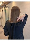 クリーミーベージュ×ぱつっとロブ