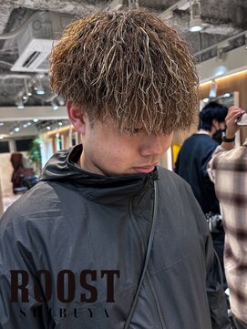 ルースト 渋谷店(ROOST) ツイストスパイラルパーマ×ハイライト