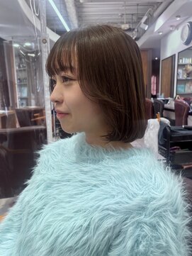 ボヌール オオサカ(Bonheur OSAKA) アッシュブラウン×ふんわりボブ