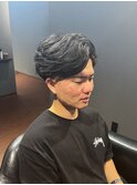 ビジネスツーブロック前下がりミディアムショート七三パート