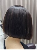 前下がりボブ