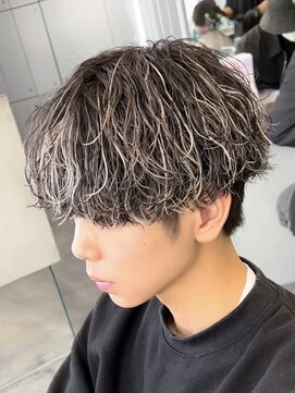 フィフス トウキョウ (fifth TOKYO) 渋谷波巻きスパイラルパーマメンズハイライトパーママッシュヘア