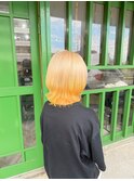 イエローベージュ