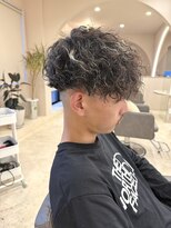 ヨンド(yond)&nbsp;前下がりパーマツイストスパイラル刈り上げ群馬太田