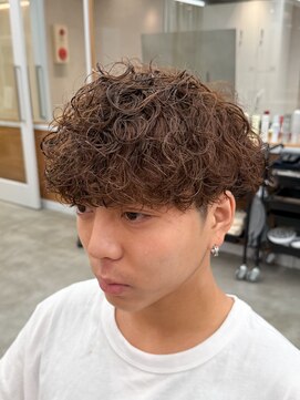 ルースト 南堀江店(ROOST) 刈り上げセンターパート/波巻きツイストスパイラル/南堀江