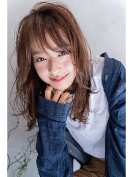 アメリ 新宿(Ameri) Ameri  抜け感シースルーレイヤーミディ【新宿】