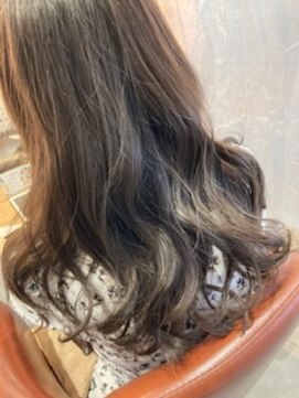 リベア トウキョウ 東大島店(Rever Tokyo) オリーブブラウン[東大島/東大島駅]