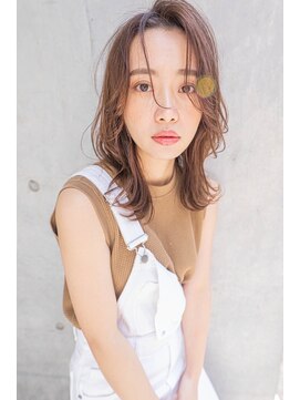 レゴ(REGO) グレージュカラーシルキーべージュ、デザインカラー斜めバング