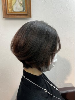 ファンプラス(FUN +)の写真/【似合わせカット＋フルカラー＋ヘアマスク￥10,500】一人一人の骨格に合わせたカットで、小顔効果◎