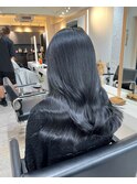 グレージュマチルダボブインナーグレージュ 前髪ブルーブラック