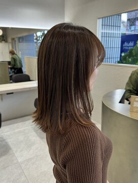 シュク 高円寺(SYUK) タイトな外ハネミディアム/サイドバング【高円寺 中野】