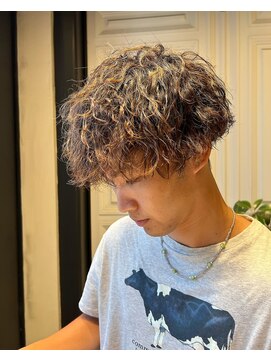 トルシュ ヘアーワークス(TORChe Hair Works) メンズカットパーマ