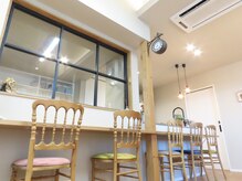 サロン ド アドレ(Salon de adorer)の雰囲気（お茶やコーヒーを飲みながらゆっくりしていただけたrと思います）