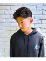 クオンヒール(QUON HEAL) かき上げリバーススキンフェード