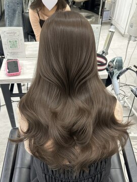 アマトウキョウ アユンチェ(AMA TOKYO×AYUNCHE) アッシュベージュ  オリーブベージュ  透明感カラー