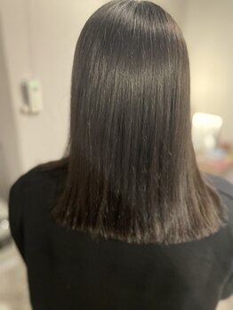 アドゥー(a'-deux)の写真/丁寧なカウンセリングを行い、一人一人の髪質に合わせた商材をご提案◎理想のツヤ感・手触りが手に入る♪