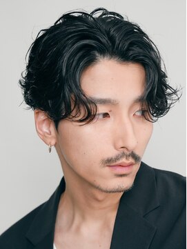 レタッチ バイ フィフス 天神大名(RETOUCH by fifth) 福岡天神メンズフェザーパーマフェザーショートスパイラルパーマ