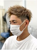 アップバングツーブロックダブルカラーブリーチメッシュ