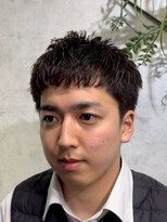 ハーシーバイアポロ 相模大野(HERSHE by apollo)&nbsp;MEN’S HAIR/ブルーブラック/フェザーパーマ/ハイライト