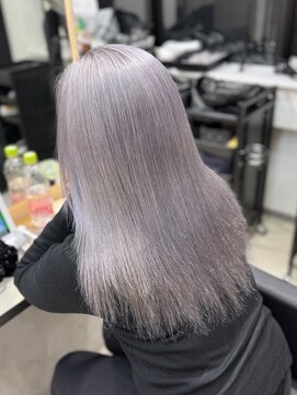 ラピス 福岡天神店(Lapis) ホワイトシルバーカラー【Shion】