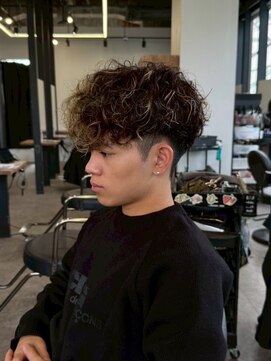 リッチブランドアンドコー(Rich Brand&Co) スパイキーショート　フェード　スペインカール　ルーズパーマ