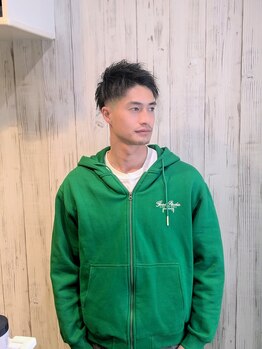 ピヴォヘアー(pivo hair)の写真/【21時まで営業】駅近で仕事帰りでも通いやすい◎再現性の高いカットが得意な実力派スタイリストが担当♪