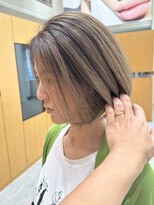 ジービージー(GBG)&nbsp;くびれショートボブ40代50代グレイカラー白髪染め白髪ぼかし